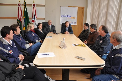 Reunião com prefeito abriu vistoria da Fesporte em Caçador (foto divulgação)